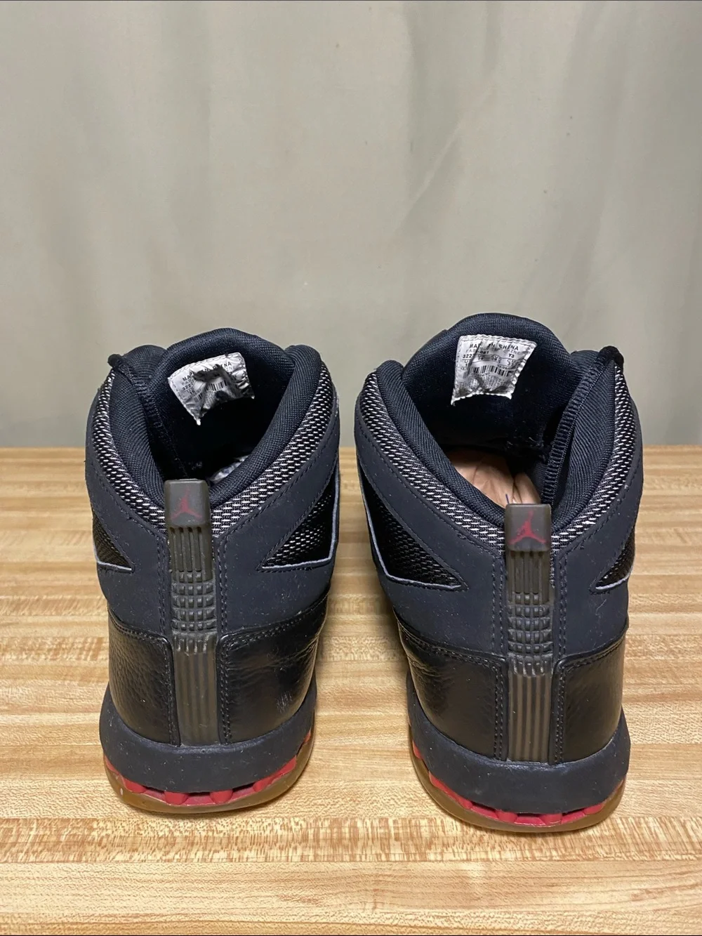 Nike Air Jordan 16 Retro Countdown Pack Bred shoes size 15